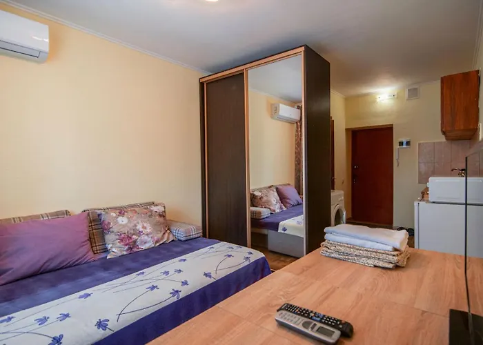 Apartment On Nauki Avenue