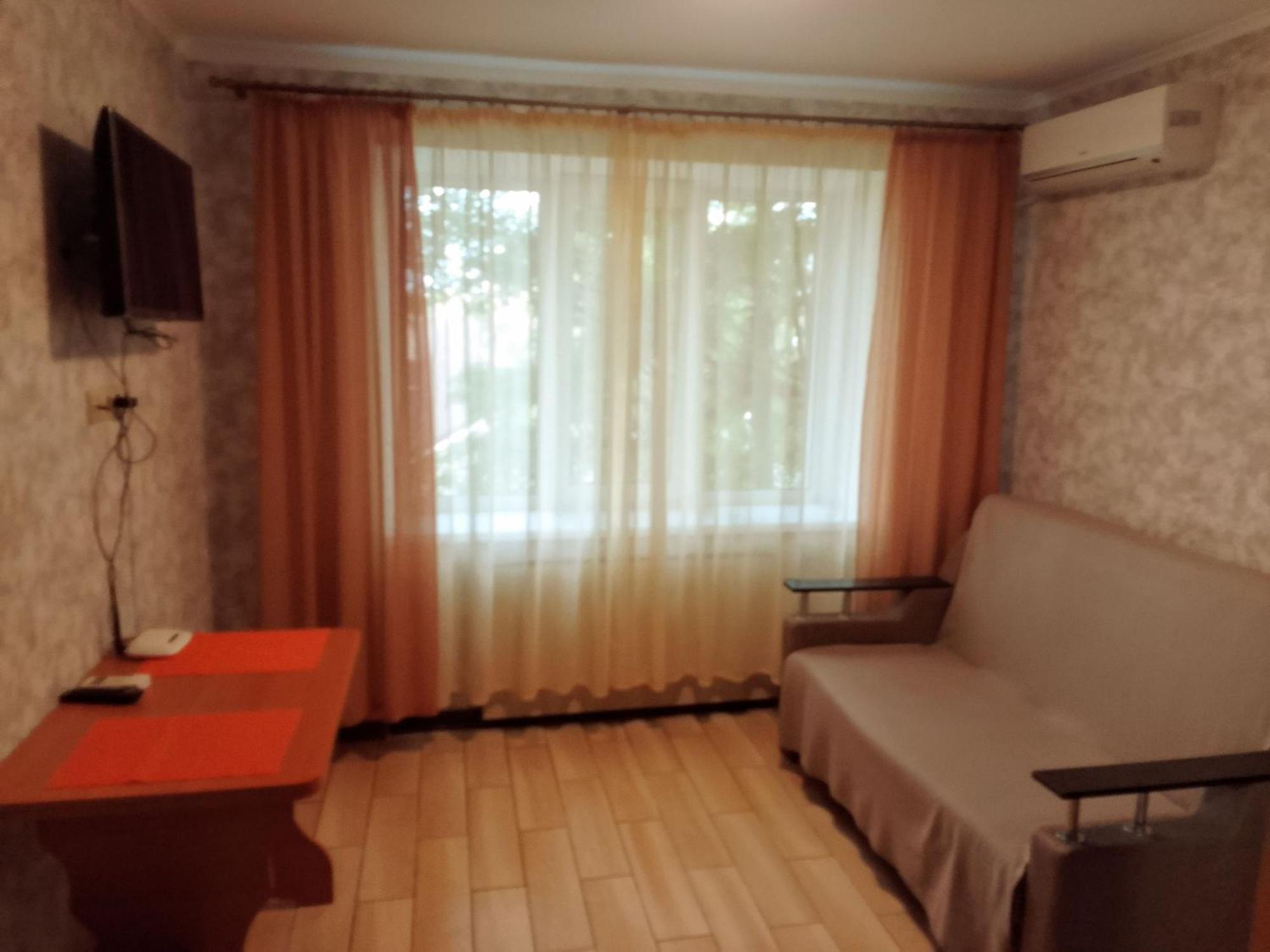 On Nauki Avenue Apartment *