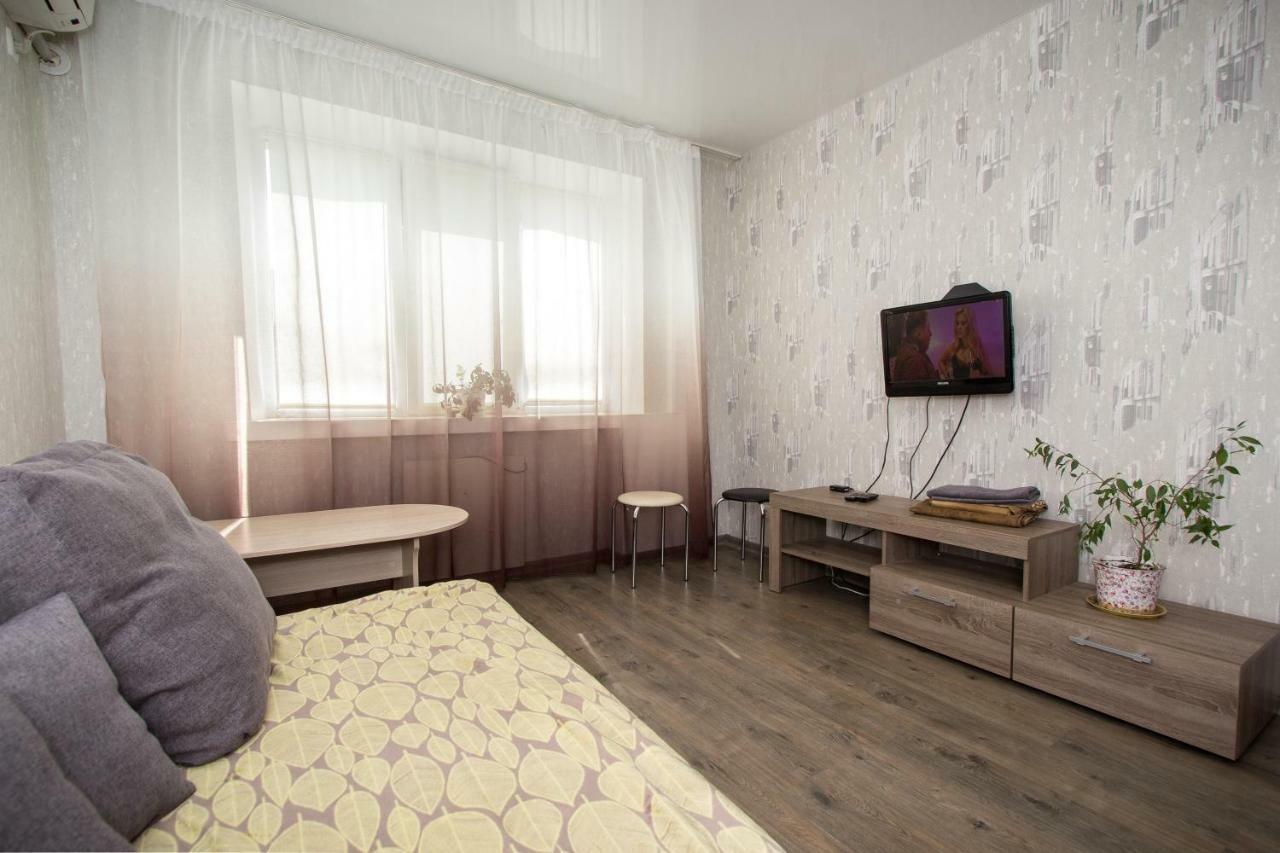 On Nauki Avenue Apartment